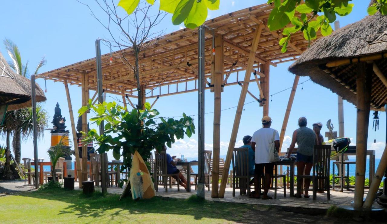 Keramas Surf Camp Hotel Buitenkant foto