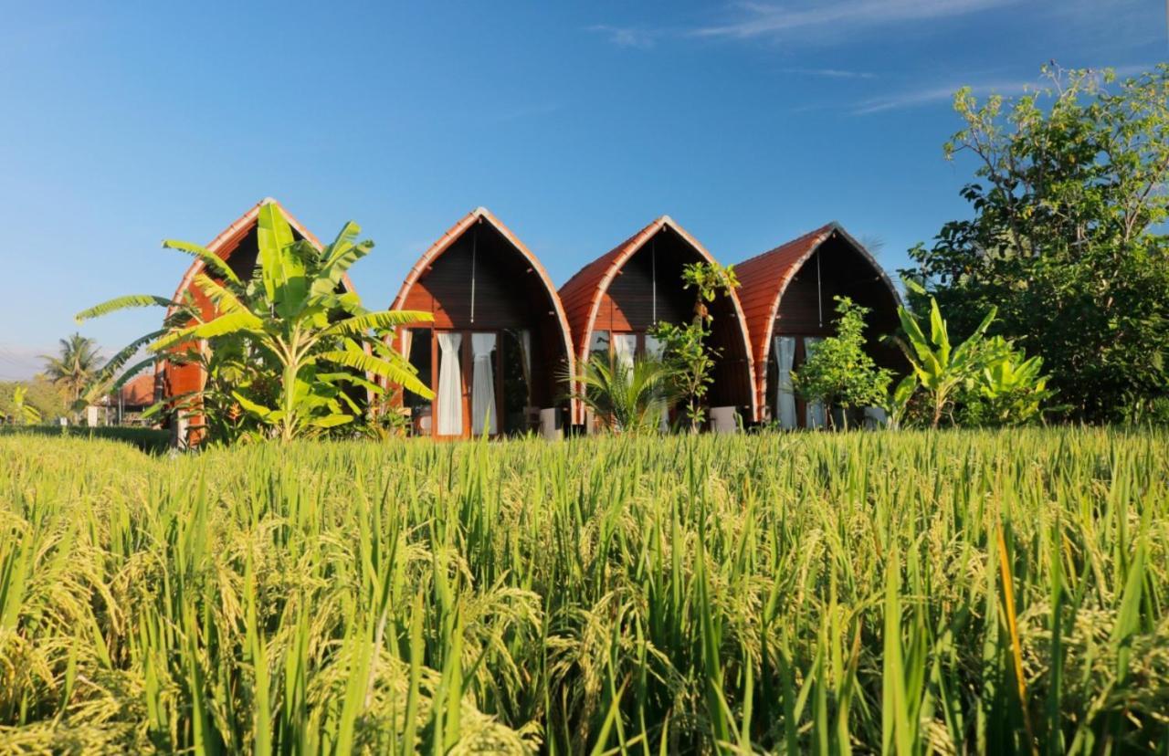 Keramas Surf Camp Hotel Buitenkant foto