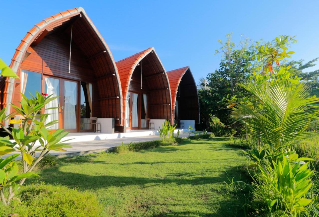 Keramas Surf Camp Hotel Buitenkant foto