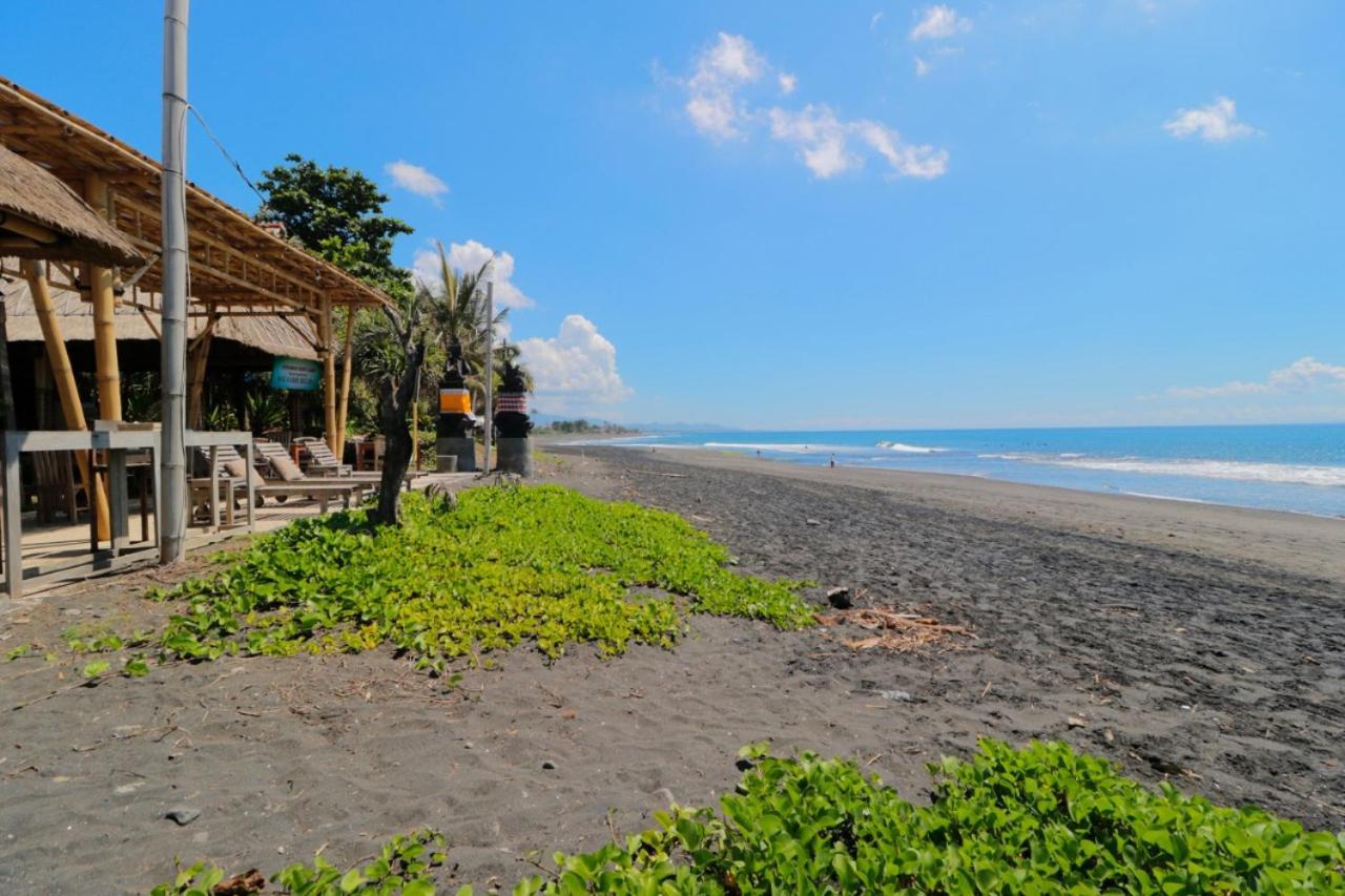 Keramas Surf Camp Hotel Buitenkant foto