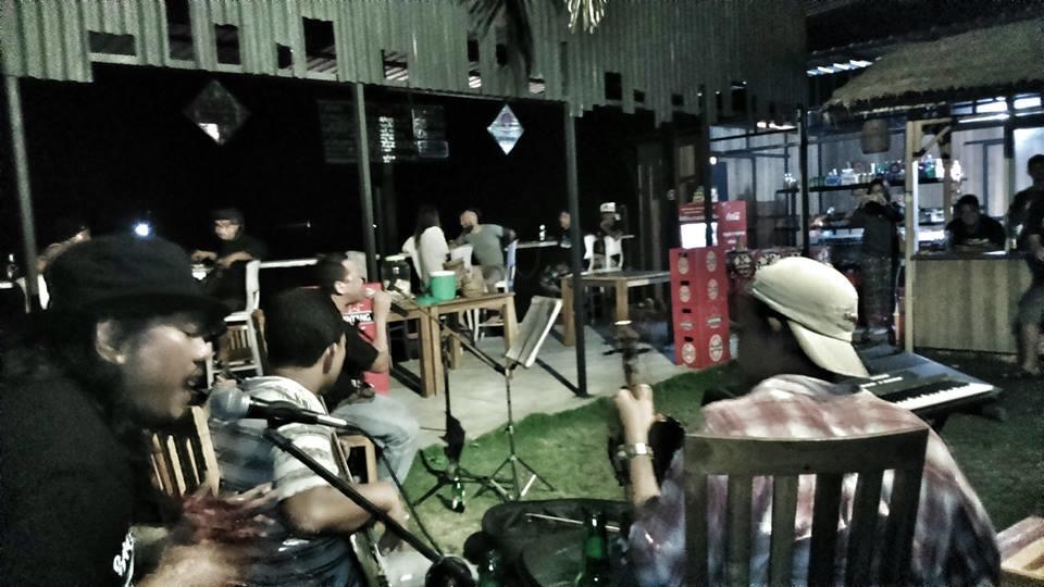 Keramas Surf Camp Hotel Buitenkant foto