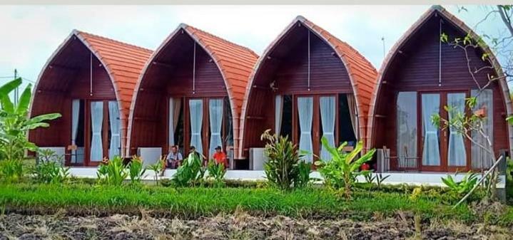 Keramas Surf Camp Hotel Buitenkant foto